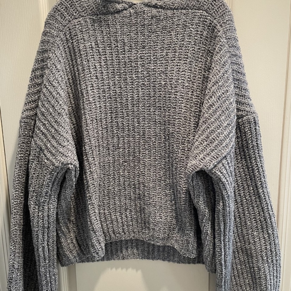 Sweater - Picture 3 of 4